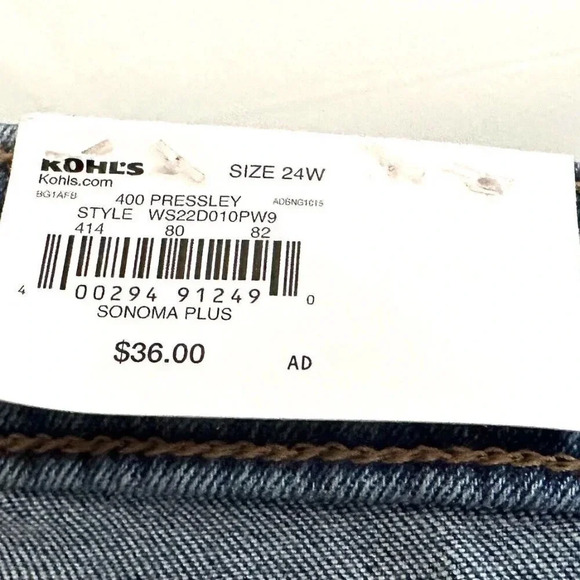 NWT SONOMA Women High Rise Blue Rolled Cuff Distressed Denim Mom Shorts Plus 24W - Picture 5 of 5